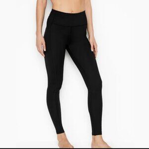 Victoria's Secret Core Essential Pocket Legging in Black Size 8